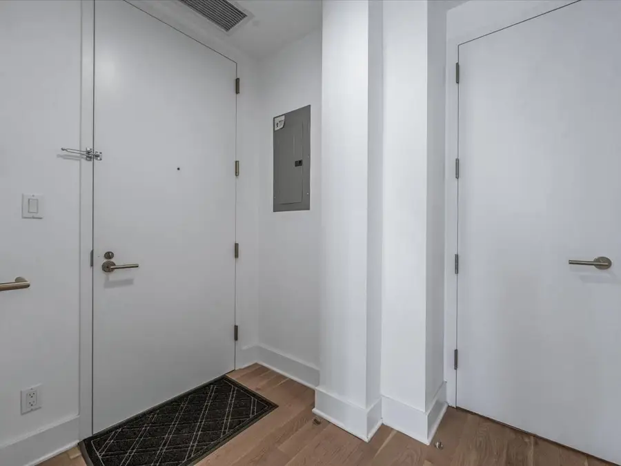 2110 44th Drive #2B, Long Island City, NY 11101 - Image #3