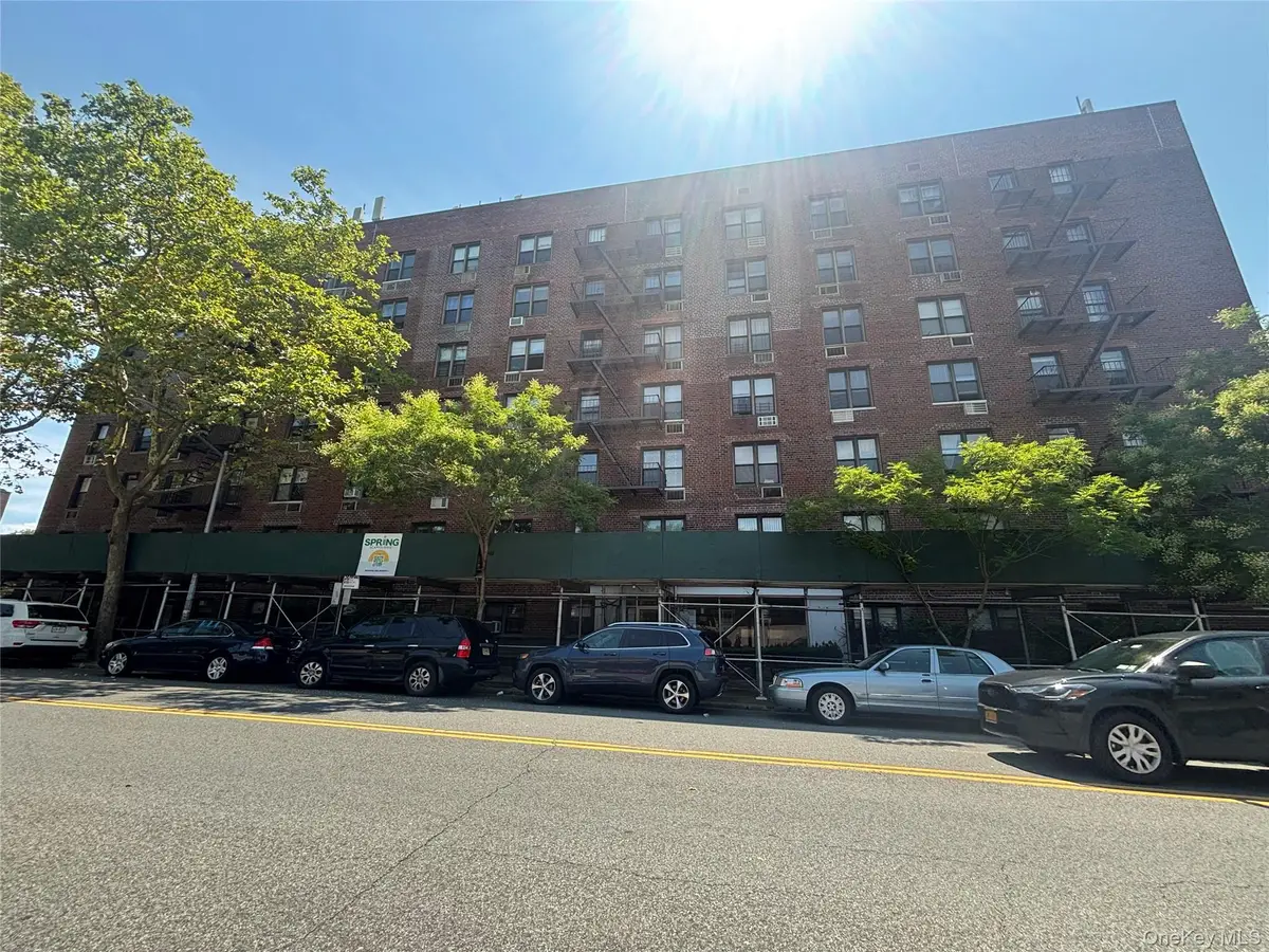 15272 Melbourne Avenue #1B, Flushing, NY 11367 - Image #1