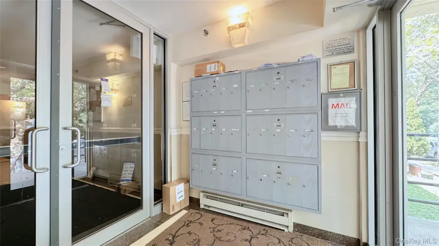 64-34 Grand Central Parkway #3D, Forest Hills, NY 11375 - Image #2