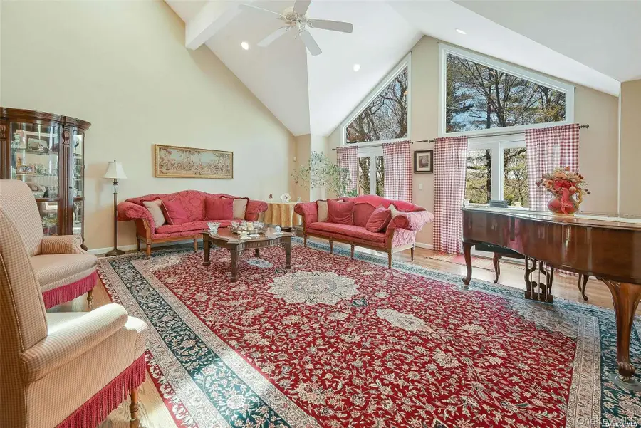 3 Crescent Court #3, Centerport, NY 11721 - Image #3