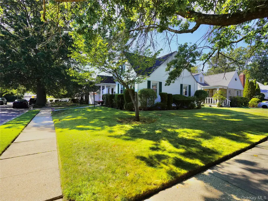 495 Emerson Avenue, Baldwin, NY 11510 - Image #3