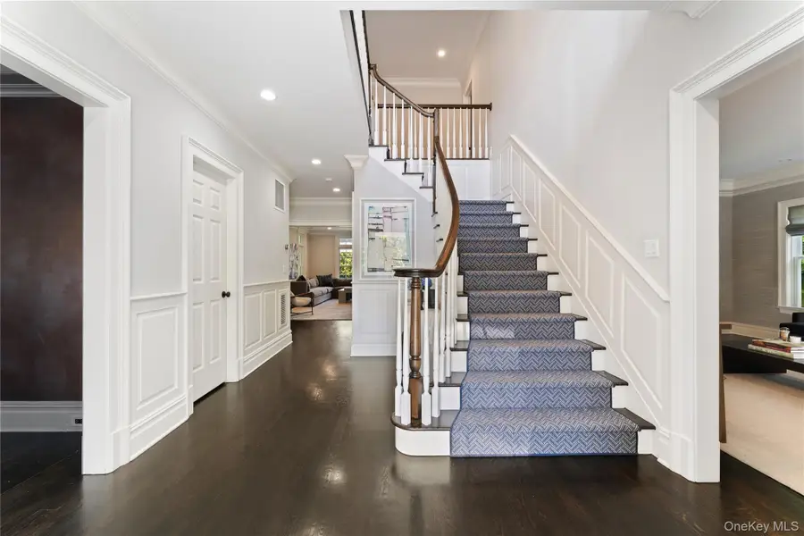 217 Rock Creek Lane, Scarsdale, NY 10583 - Image #2