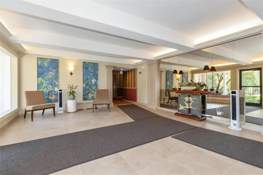 4 Townhouse Place #3H, Great Neck, NY 11021 - Image #3