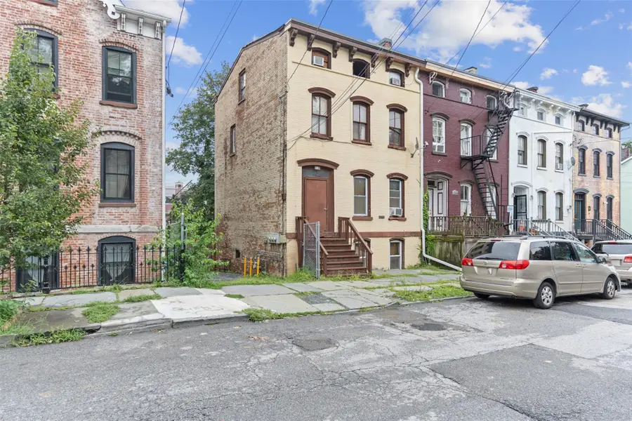 83 Lander Street, Newburgh, NY 12550 - Image #2