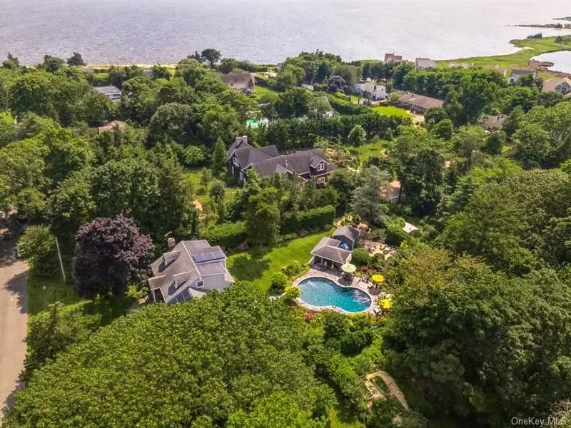 330 Private Road, East Patchogue, NY 11772 - Image #2