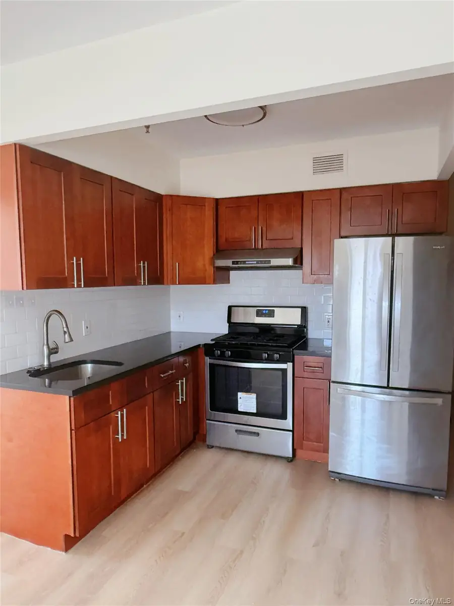 31-53 Linden Place #4B, Flushing, NY 11354 - Image #2