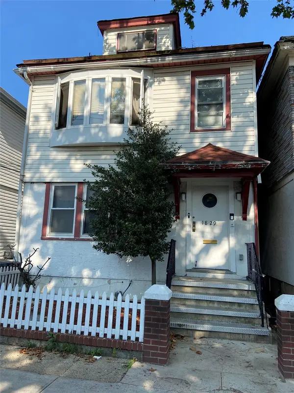 18-29 129 Street, College Point, NY 11356