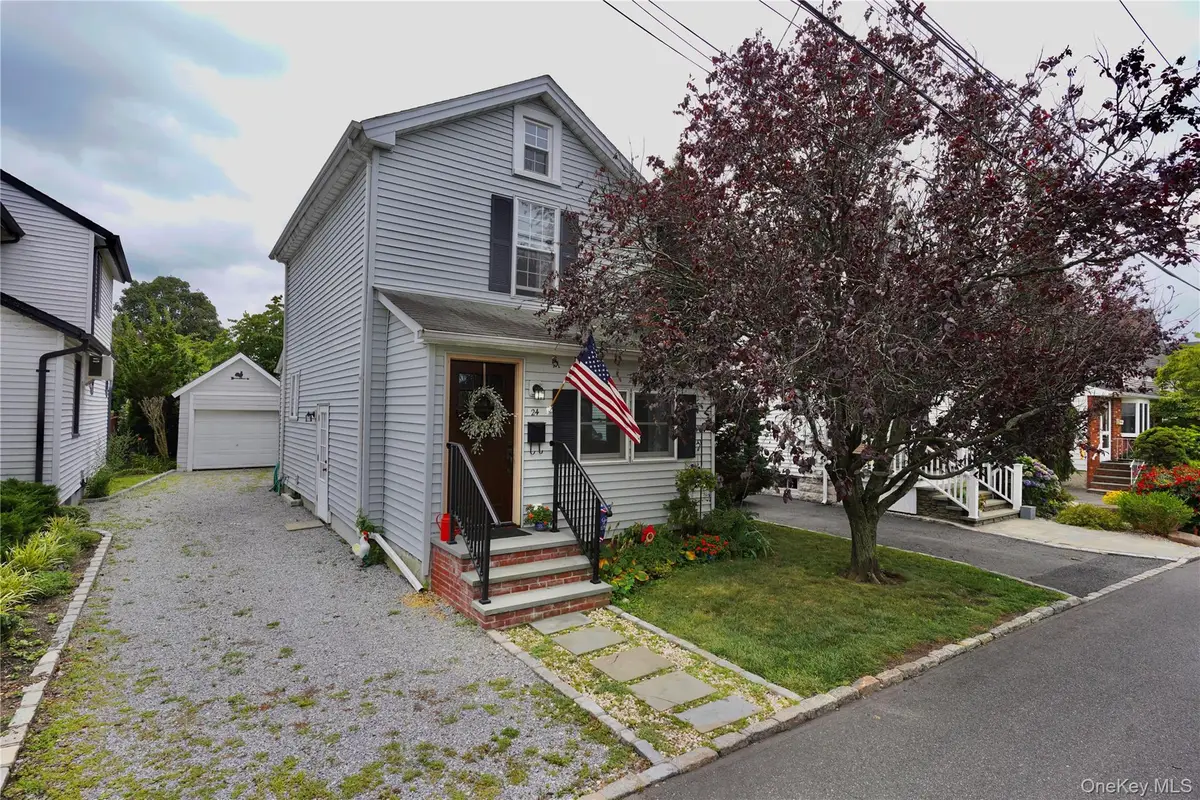 24 Henderson Avenue, Port Washington, NY 11050 - Image #1