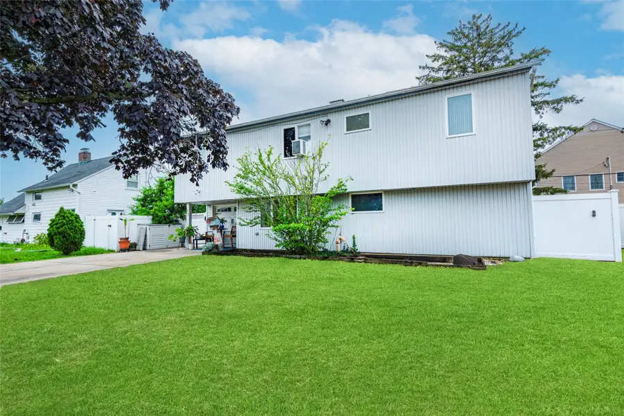 22 Lowland Road, Levittown, NY 11756 - Image #3