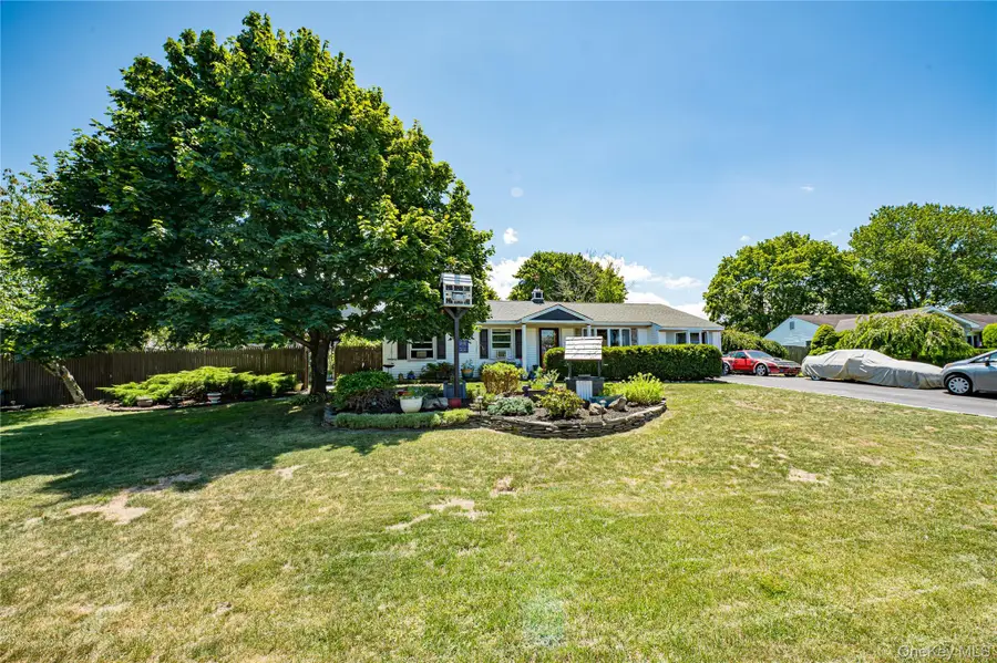 8 Woodbrook Drive #8, Ridge, NY 11961 - Image #3