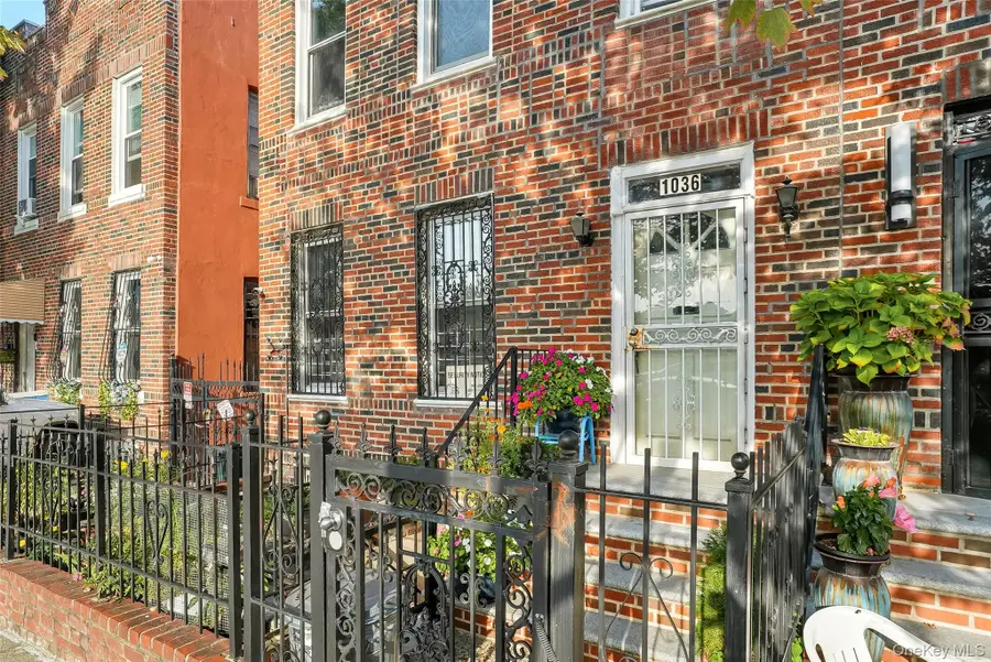 1036 Metcalf Avenue, Bronx, NY 10472 - Image #2