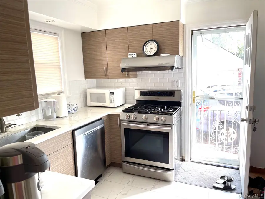 1306 6th Avenue, New Hyde Park, NY 11040 - Image #2