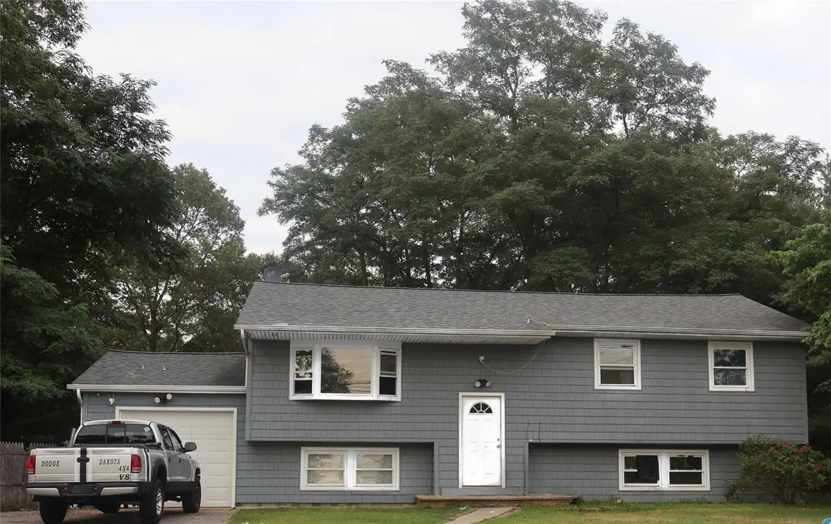 113 Nicoll Avenue, Central Islip, NY 11722 - Image #1