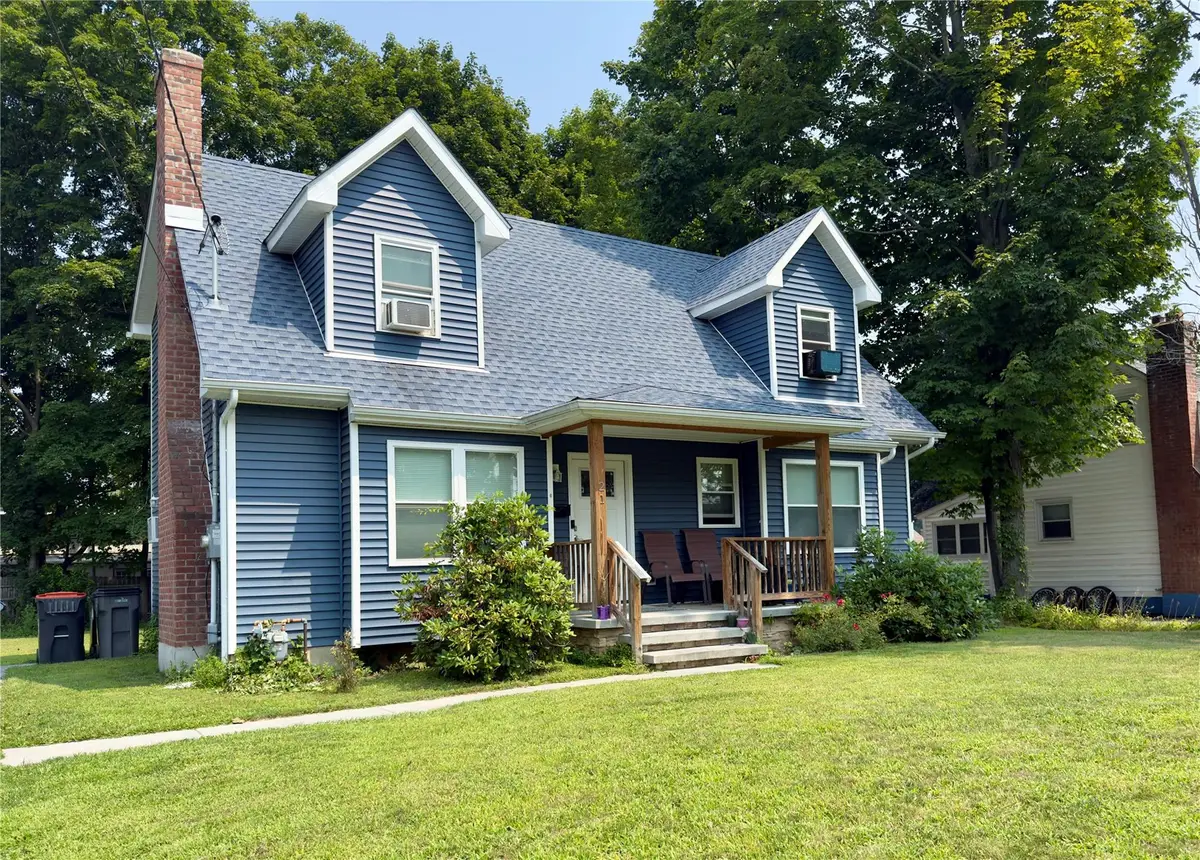 21 Caywood Place, Hyde Park, NY 12538 - #1