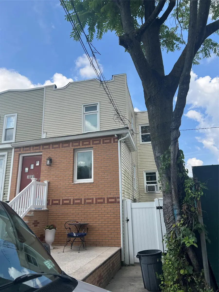 301 Beach 15 Street, Far Rockaway, NY 11691 - Image #2