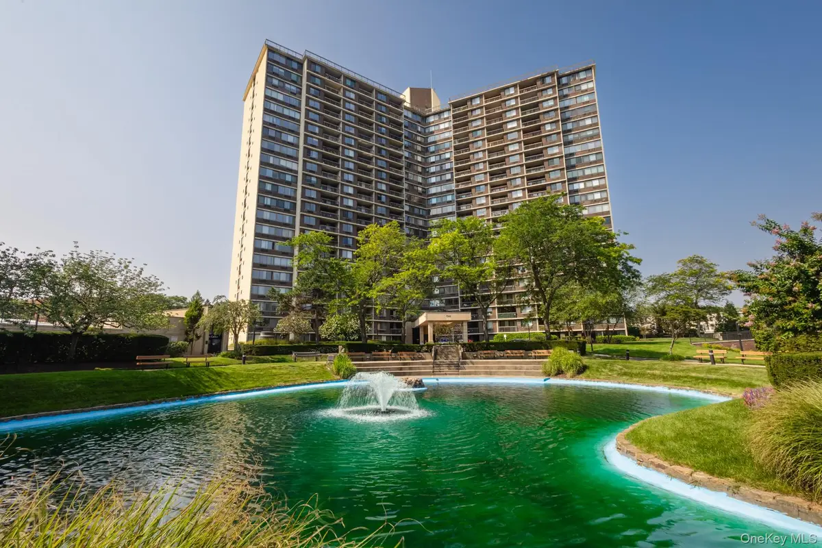 1 Bay Club Drive #4N, Bayside, NY 11360 - Image #1