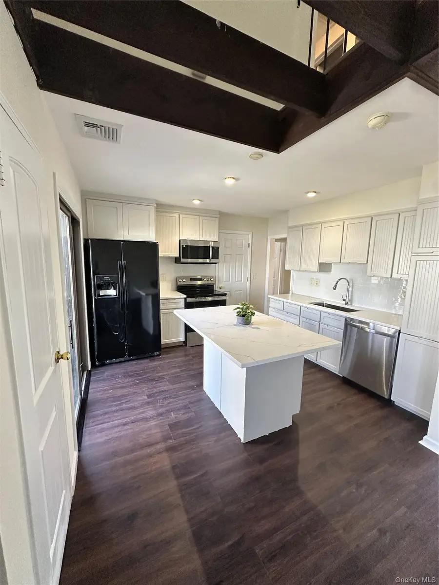 39 Comerford Street, Port Jefferson Station, NY 11776 - #3