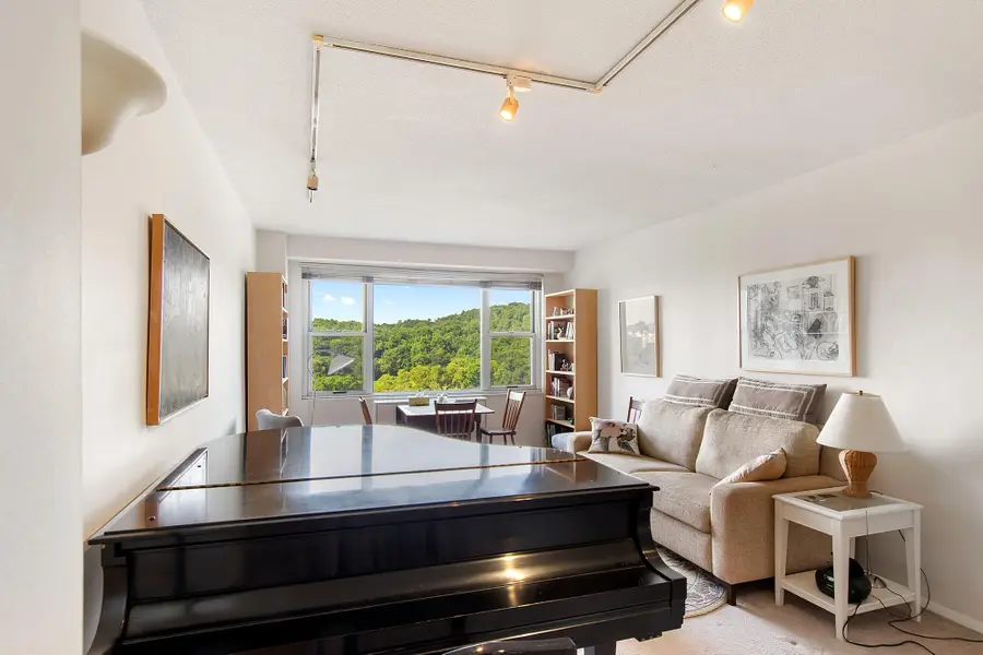 2400 Johnson Avenue #3B, Bronx, NY 10463 - Image #2