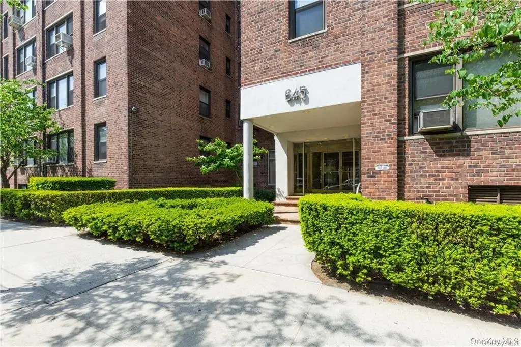 645 W 239th Street #4D, Bronx, NY 10463 - Image #1