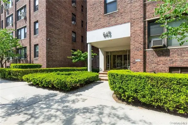 645 W 239th Street #4D, Bronx, NY 10463