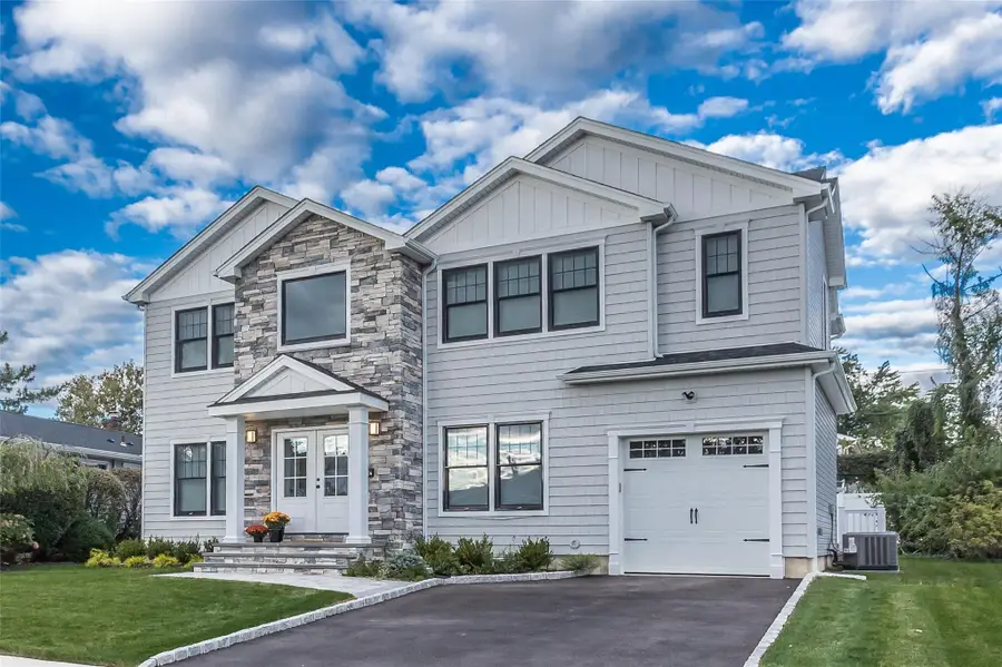 23 Belmont Circle, Syosset, NY 11791 - Image #2