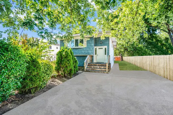 8 Willoughby Street, Brentwood, NY 11717