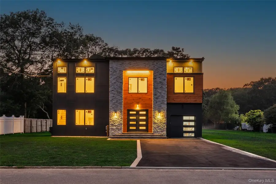 26 Tremont Avenue, Patchogue, NY 11772 - Image #2