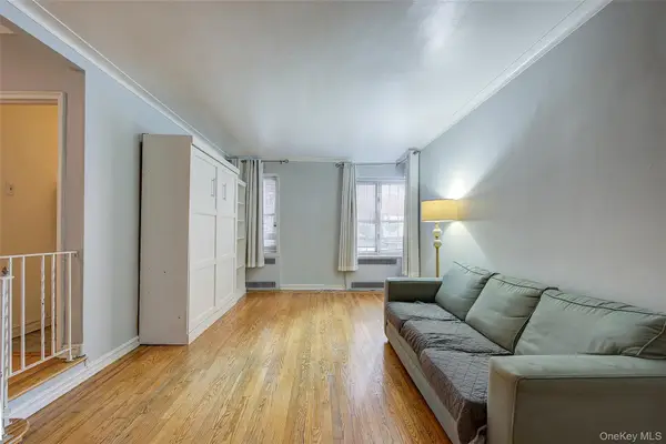 77-14 113th Street #2R, Forest Hills, NY 11375