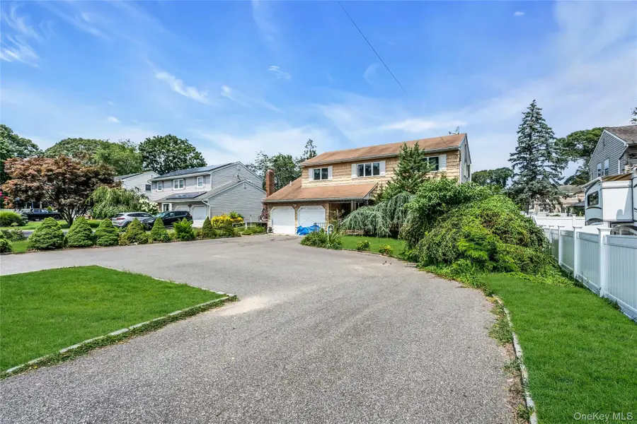 639 Townline Road, Hauppauge, NY 11788 - Image #2