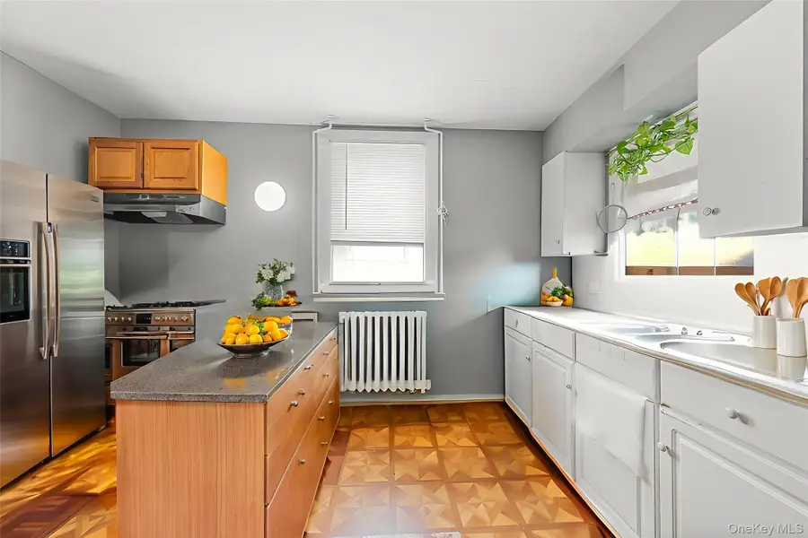 9 Willow Street, Glen Cove, NY 11542 - Image #2