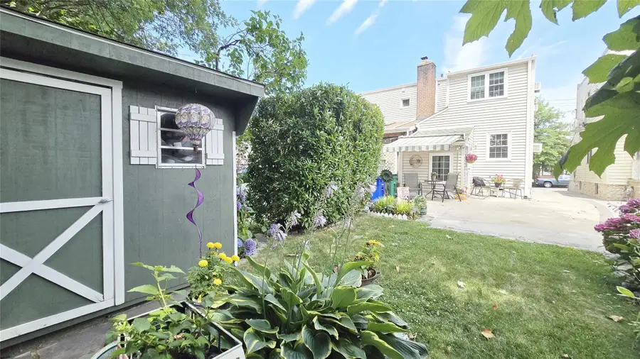 4330 248th Street, Little Neck, NY 11363 - Image #2