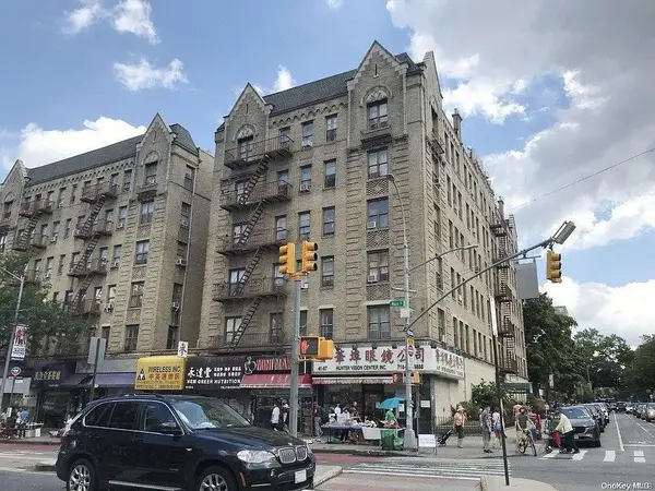 136-05 Sanford Avenue #3D, Flushing, NY 11355