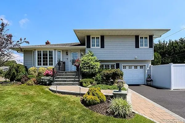 12 Barnum Avenue, Plainview, NY 11803