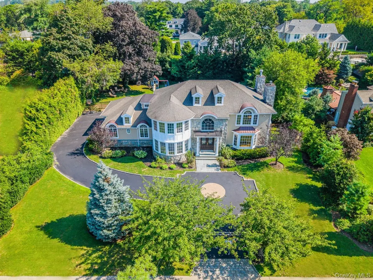 117 Crabapple Road, Manhasset, NY 11030 - Image #1