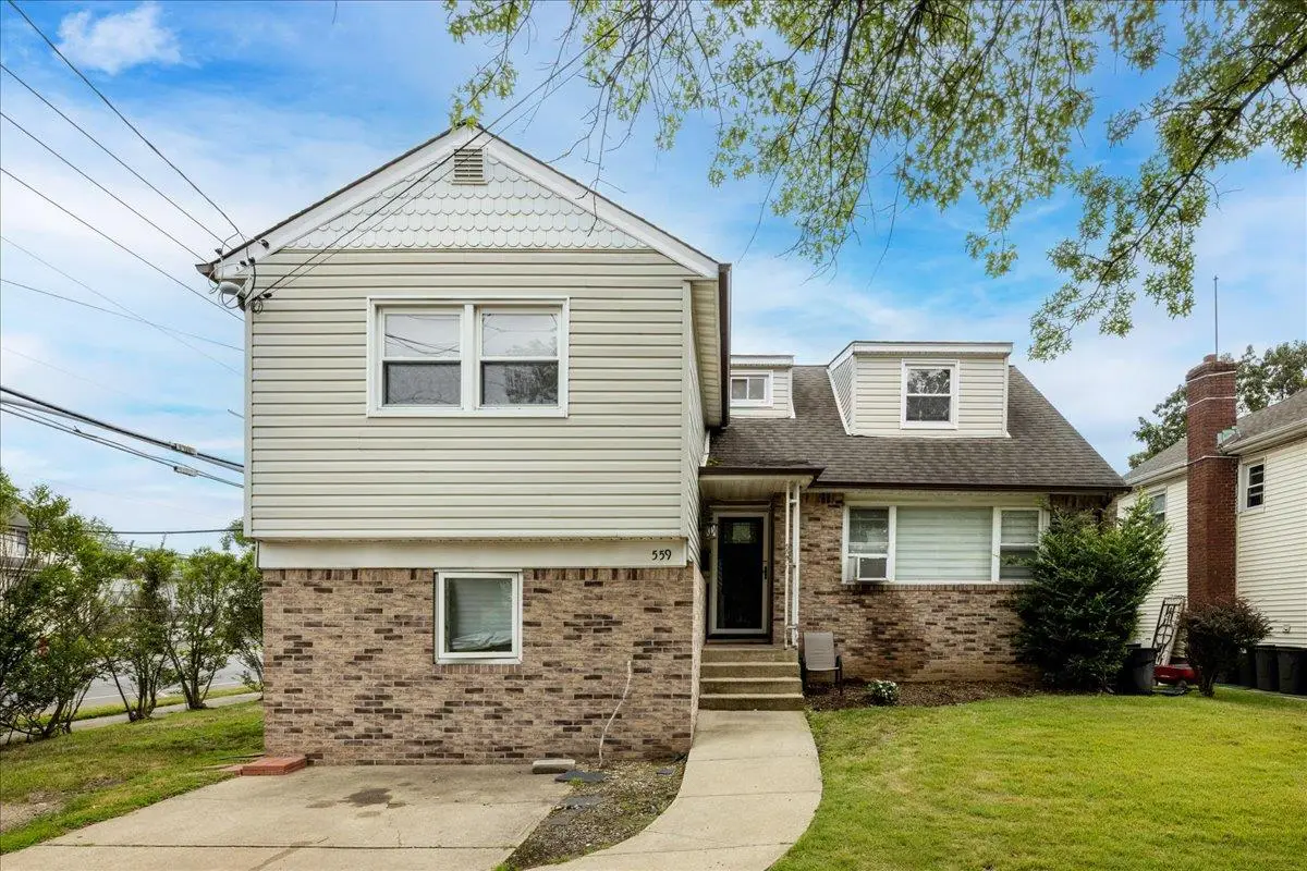 559 Arlington Place, Cedarhurst, NY 11516 - Image #1