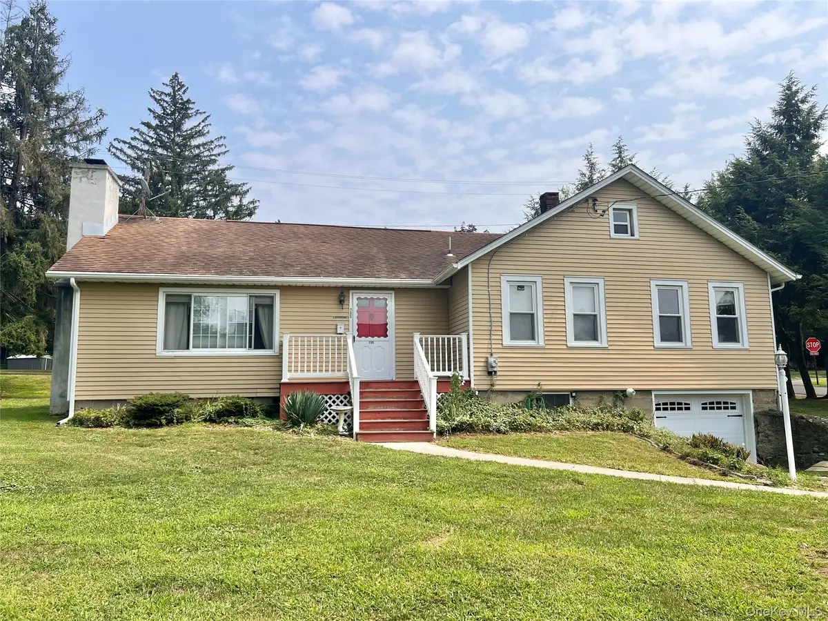 135 Viola Street, Wallkill, NY 12589 - Image #1