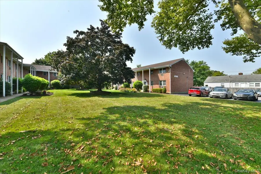 295 Merrick Road #4A, Amityville, NY 11701 - Image #2