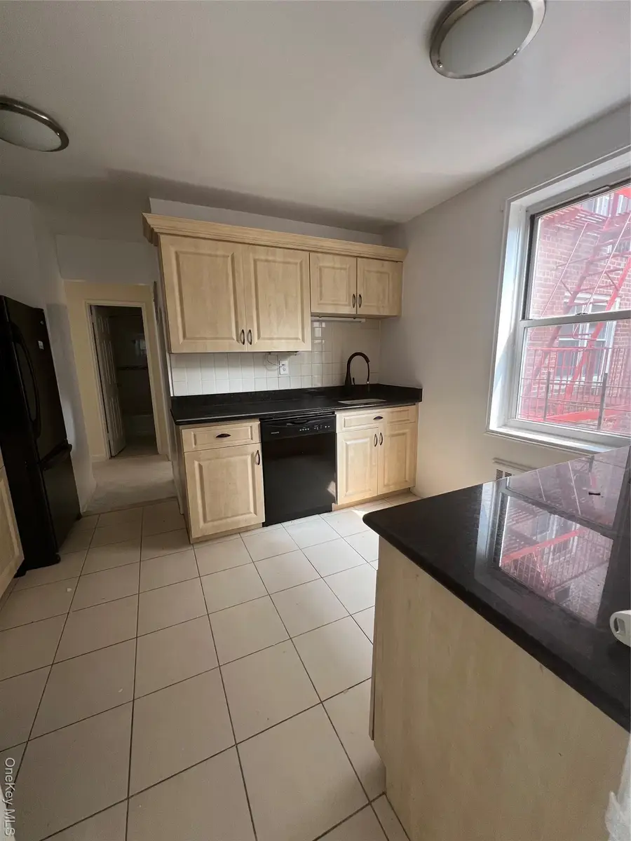 4 Sadore Lane E #5G, Yonkers, NY 10710 - Image #3