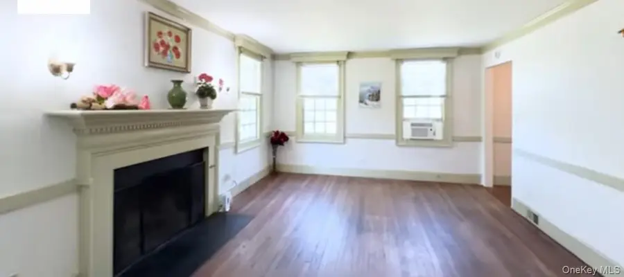 24 Hawkins Road, Stony Brook, NY 11790 - Image #3