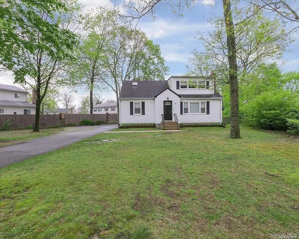 90 Blydenburg Avenue, Smithtown, NY 11787 - Image #1