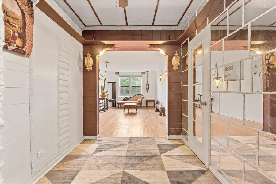 3920 52nd St #2g, Woodside, NY 11377 - Image #2