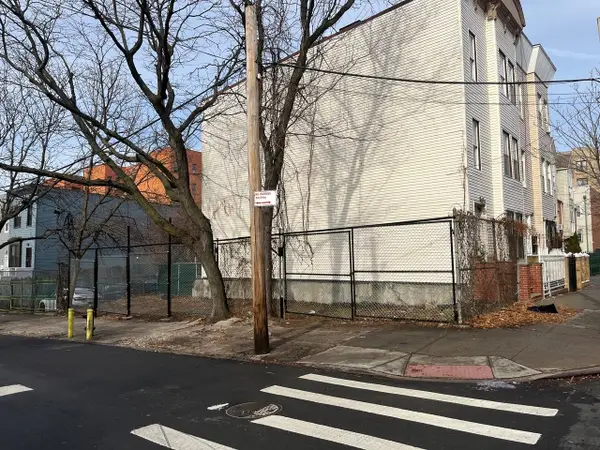 961 Cauldwell Ave, Bronx, NY 10456