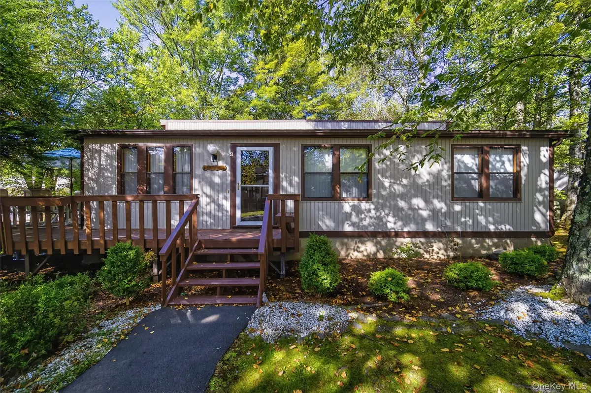 4 Ivanhoe Court, Monticello, NY 12701 - Image #1