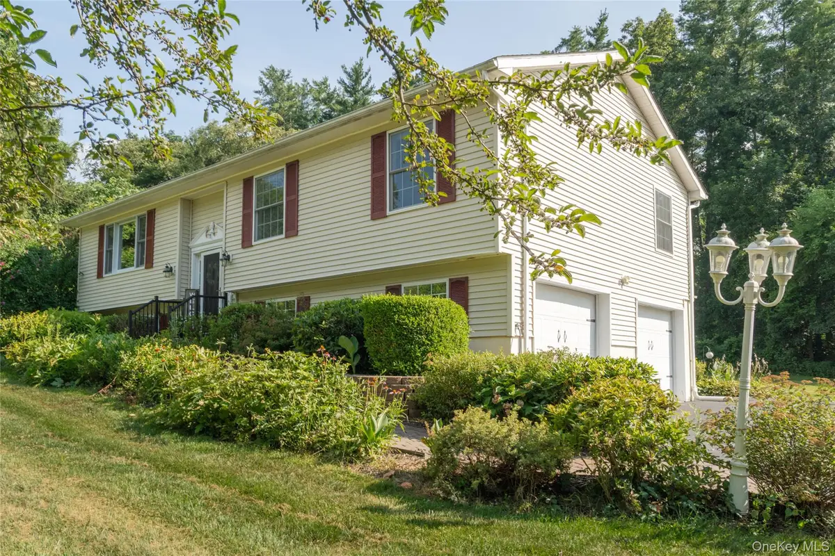 71 Duck Pond Road, Stone Ridge, NY 12484 - Image #1