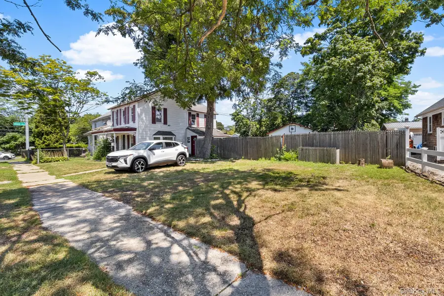 59 Irish Lane, East Islip, NY 11730 - Image #2