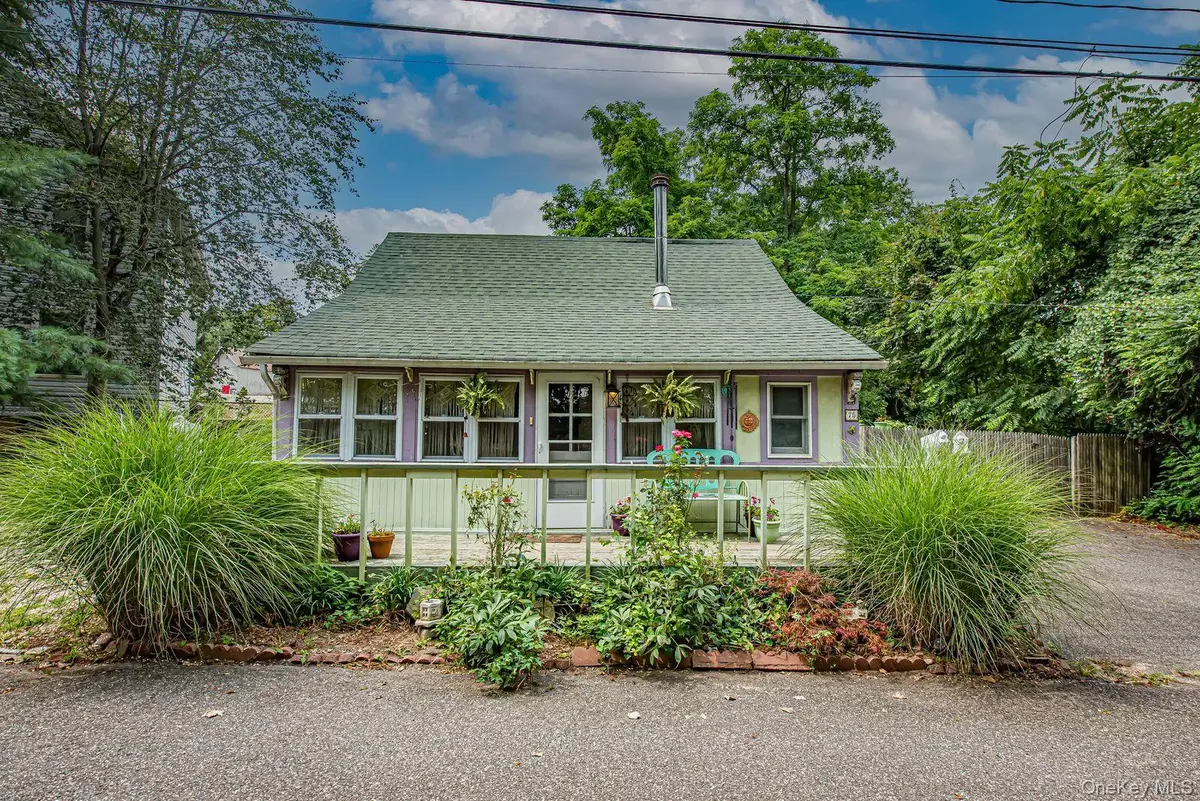 75 Upper Dock Road, Kings Park, NY 11754 - Image #1