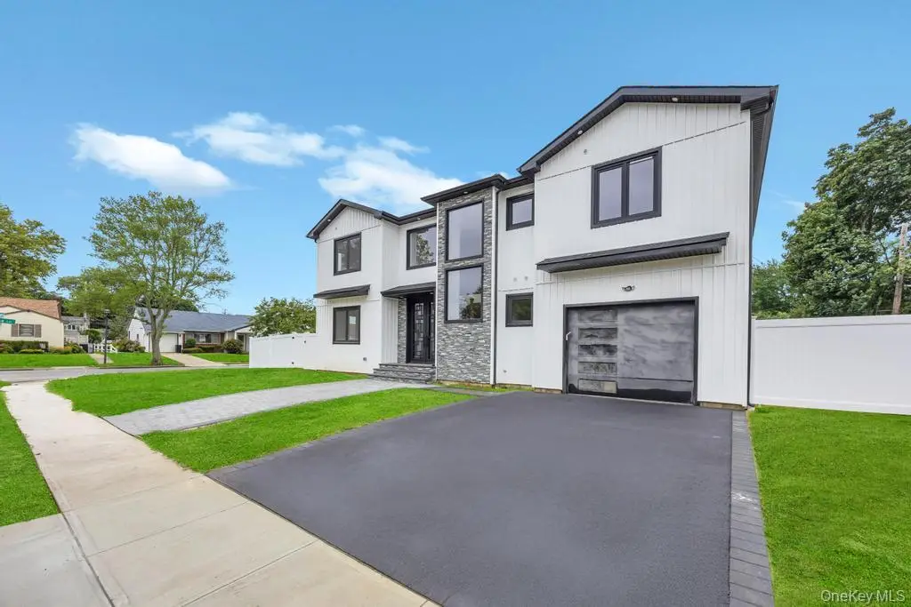 472 Farmranch Road E, Bethpage, NY 11714 - Image #1