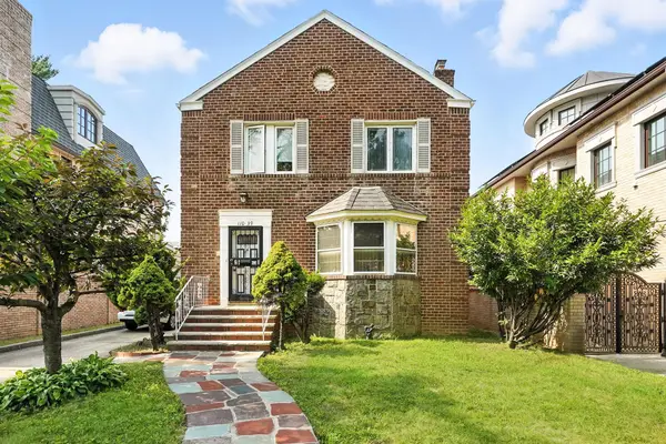 110-39 67 Drive, Forest Hills, NY 11375