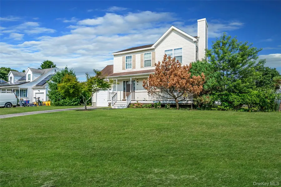 905 Doane Avenue, Bellport, NY 11713 - Image #2