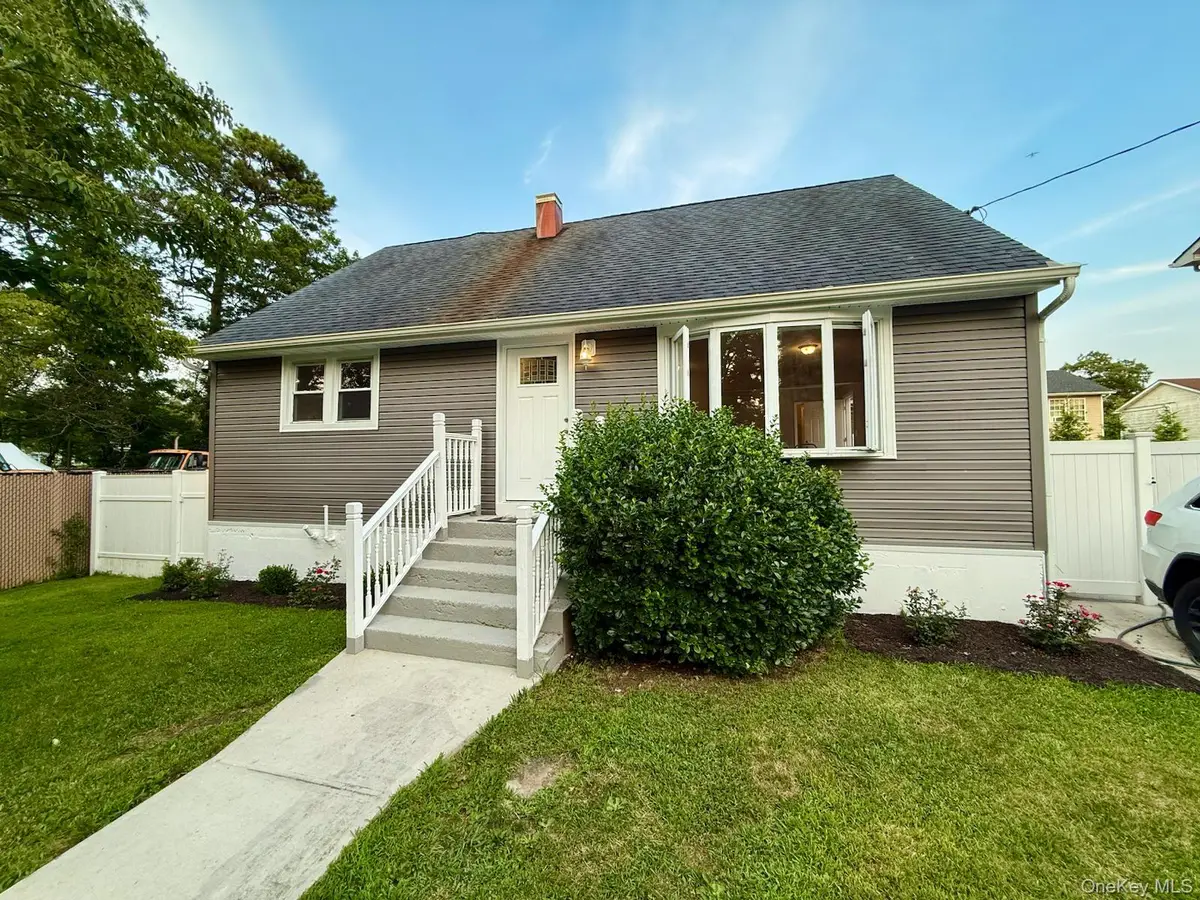 7 Beech Street, Wyandanch, NY 11798 - Image #1